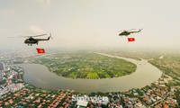 Ngắm toàn cảnh TP. HCM từ trên máy bay trực thăng: Trải nghiệm hiếm có giữa lòng thành phố năng động