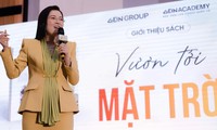 Doanh nhân Nguyễn Thị Thạch Thảo giới thiệu sách ‘Vươn tới Mặt trời’