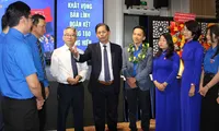 Chủ tịch UBND tỉnh Khánh Hòa &apos;gỡ rối&apos; cho thanh niên về việc làm, chuyển đổi số