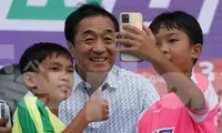 Trợ lý Lee Young-jin truyền lửa cho lứa U11-U13 tranh tài cúp thiếu niên nhi đồng 