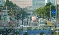 Tiềm ẩn nguy cơ tai nạn ở nút giao thông ba tầng ngã tư An Sương