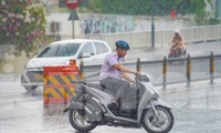Mùa mưa ở Nam bộ kết thúc muộn, TPHCM đón nhiều đợt mưa diện rộng