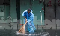 Người dân xung quanh chợ Thủ Đức lại vất vả vì ngập nặng