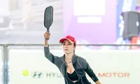 Nữ hoàng tốc độ Lê Nhàn khoe dáng tại giải Việt Nam Pickleball - Cúp Hyundai Thành Công 2025