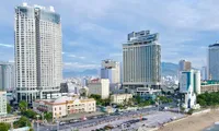 Khách nói 'run sợ' khi đến Nha Trang bị cùm khóa xe, CSGT nói gì?