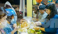 Dòng người đổ về Lễ hội ẩm thực &apos;Sài Gòn xưa và nay&apos;