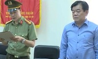 Ông Hoàng Tiến Đức (phải ảnh)- GĐ Sở GD&ĐT Sơn La