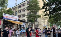 Khốc liệt cuộc thi vào lớp 6 tại trường THCS chuyên Ngoại ngữ năm học 2022-2023. Ảnh: Đỗ Hợp