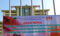Trường đại học treo áp phích in cờ Trung Quốc, Bộ GD&amp;ĐT yêu cầu gì?