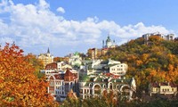 Đất nước Ukraine được mệnh danh là gì?
