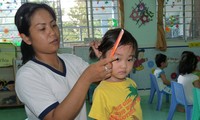 Tin vui sau tăng lương; Mới nhất vụ 63 giáo viên tố bị &apos;xù&apos; tiền học
