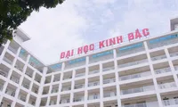 Giảng viên bị tố gạ tình, đổi điểm; Lùm xùm lớn tại Đại học Kinh Bắc