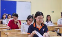 &apos;Hạnh Phúc&apos; của Giang Nam có mặt trong bài thi Ngữ Văn: Gợi ý giải đề 