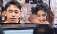 Phương Nhi và chồng sau lễ ăn hỏi