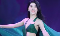 Cận nhan sắc cô gái 19 tuổi vào chung kết Hoa hậu Việt Nam