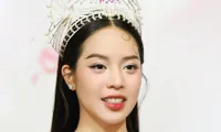Thanh Thủy làm giám khảo cuộc thi sắc đẹp lâu đời nhất Philippines