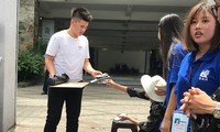 Đội quân cho thuê ghế bắt chẹt… sỹ tử mùa thi
