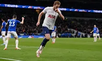Harry Kane phá kỷ lục ghi bàn của Thierry Henry