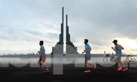 Tháp Nghinh Phong, nơi gió về kể chuyện đất Phú trời Yên