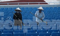Sân Mỹ Đình gấp rút &apos;thay áo mới&apos;, sẵn sàng cho trận ra mắt của HLV Kim Sang-sik