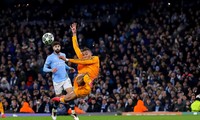 Man City &apos;tự sát&apos; hay đơn giản là Real quá hay?