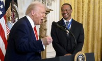 Tiger Woods gặp Tổng thống Mỹ Donald Trump tại Nhà Trắng để &apos;chữa lành&apos; môn golf