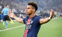 Viết lại lịch sử Champions League, Desire Doue thẳng tiến tới danh hiệu Cậu bé Vàng
