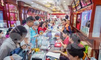 Phó Thủ tướng: Khẩn trương ổn định thị trường vàng