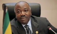 Gabon: Tổng thống nằm viện, lính đảo chính