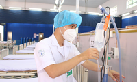 Áp lực quá tải F0, TPHCM lấy trường học mở thêm bệnh viện dã chiến