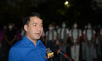 Bí thư T.Ư Đoàn Ngô Văn Cương đọc lời tri ân các anh hùng, liệt sĩ tại Nghĩa trang Hàng Dương.