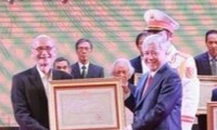 Nhà văn phản ánh 4 tháng chưa nhận được tiền thưởng Giải thưởng Nhà nước 