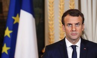 Tổng thống Pháp Emmanuel Macron và Vua Anh Charles trong quốc yến ở Cung điện Versailles tháng 9/2023. (Ảnh: Reuters)