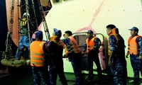 Cảnh sát biển cấp cứu kịp thời thuyền viên gặp tình huống hiểm nghèo 