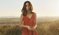 Nhan sắc &apos;ngọt lịm tim&apos; của &apos;Bond Girl&apos; người Cuba chuyên trị cảnh nóng