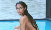 Thiên thần nội y Sara Sampaio tung loạt ảnh &apos;thiếu vải&apos; nóng bỏng gây mê