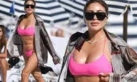 Vợ cũ huyền thoại bóng rổ Scottie Pippen &apos;bốc lửa&apos; với bikini ở tuổi U50