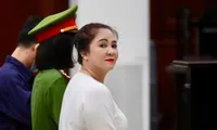 TPHCM 24/7: Được giảm án, bà Phương Hằng còn ở tù bao lâu? Chủ ôm chặt chó cưng xin nộp phạt