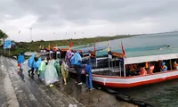 Du khách nước ngoài tử vong khi đang ăn trên tàu du lịch ở Hạ Long