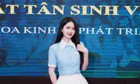 &apos;Bóng hồng&apos; trường Kinh tế giành giải Nhất thi nghiên cứu khoa học 