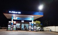 Nghi vợ ngoại tình, người chồng rút dao gây án mạng