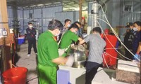 Vợ giám đốc cho người Trung Quốc thuê xưởng sản xuất ma túy: &apos;Chúng tôi bị lừa&apos;