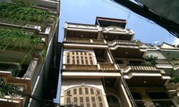 Phá dỡ 3 nhà nghiêng lún nguy hiểm ở phường Ô Chợ Dừa