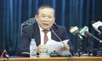 Thứ trưởng Bùi Văn Ga.