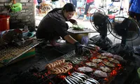 Chợ Hải sản Cửa Lò. Ảnh: Hồng Vĩnh.