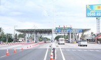 Trạm phí BOT Cai Lậy: Đặt sai vị trí, lạm thu?