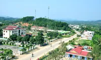 Xây cổng chào tiền tỷ mừng ngày thành lập huyện