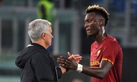 Mourinho vẫn chê trách học trò dù thắng 4-0