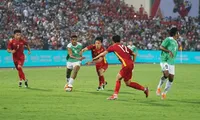 Cựu danh thủ Indonesia: &apos;Chúng ta đang bị Thái Lan và Việt Nam bỏ ngày một xa&apos;