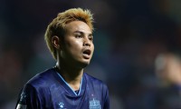 'Vua cùi chỏ' Bunmathan văng tục, châm ngòi bạo loạn tại Cúp C1 châu Á